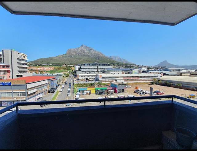 1 BEDROOM PROPERTY TO RENT IN SALT RIVER